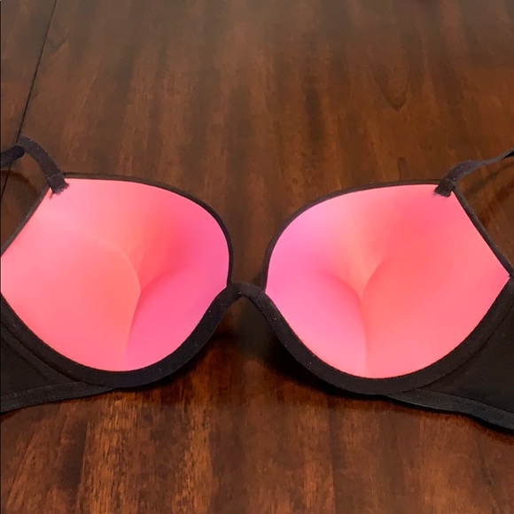 PINK Victoria Secret Push-up Bra - Picture 2 of 3